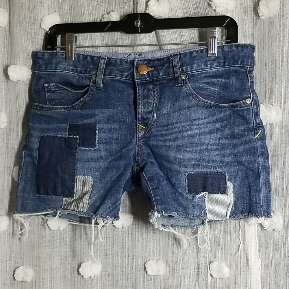 GAP Boyfriend Patch Jean Shorts 28 / 6